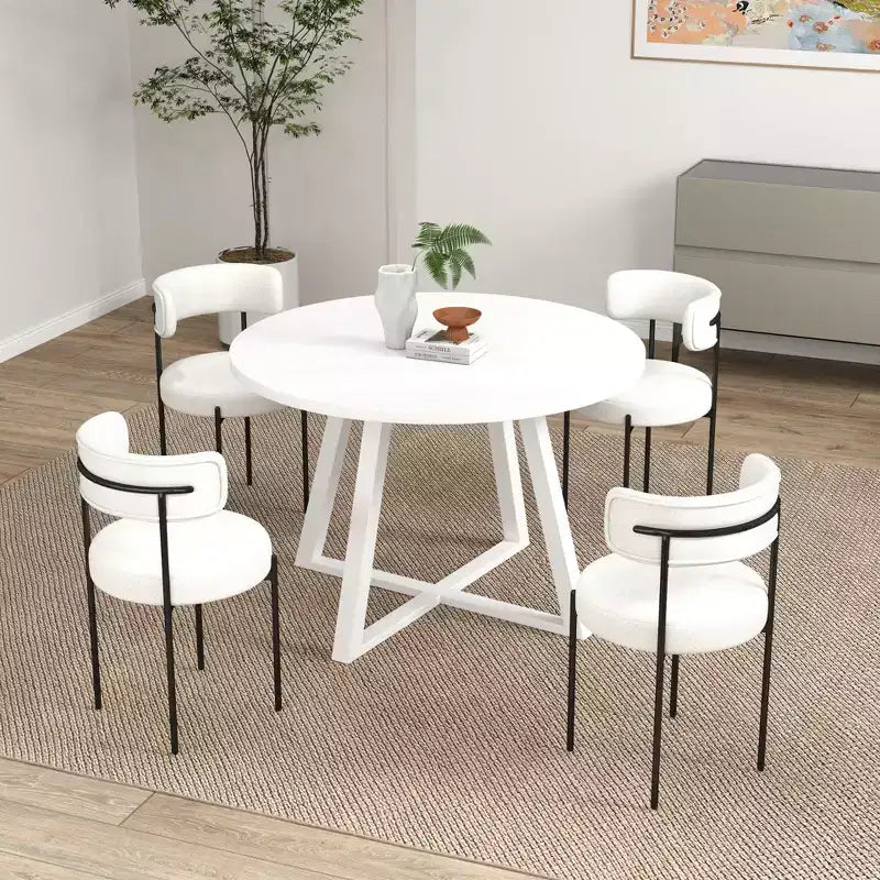 Sett tal-ikel tond Roundhill Furniture Durban b’5 biċċiet, mejda tal-ikel tal-injam b’4 siġġijiet bouclé