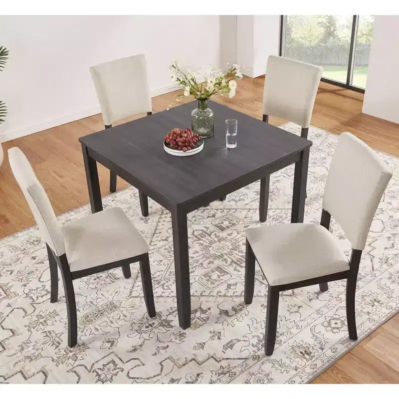 GDFStudio Amelia 5-teiliges quadratisches Farmhouse-Esszimmertisch-Set mit 4 gepolsterten Stühlen