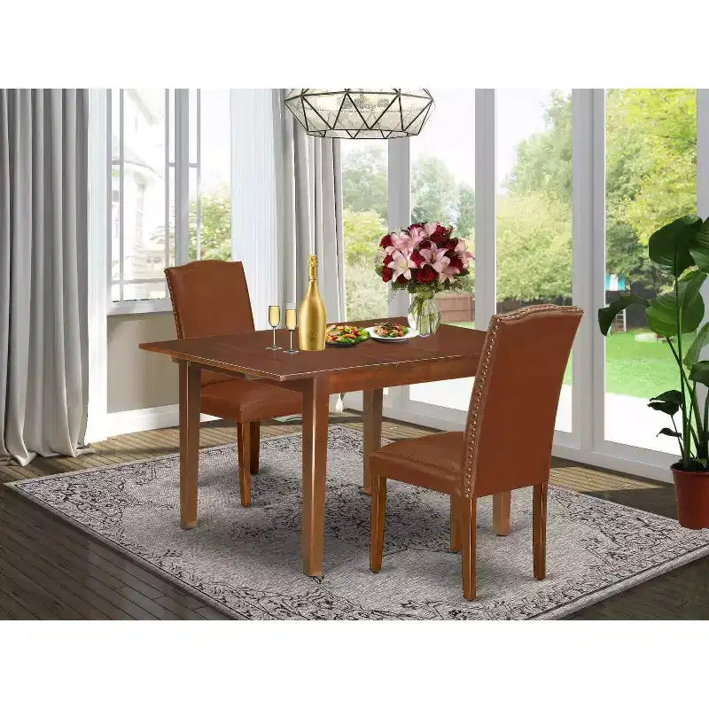 Set da pranzo rettangolare in 3 pezzi - tavolo con piano a farfalla e 2 sedie Parsons - similpelle marrone