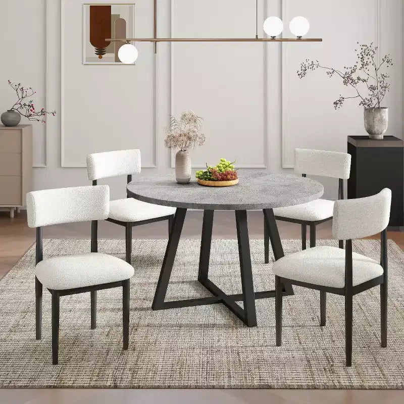 Roundhill Furniture Edo σετ τραπεζαρίας 5 τεμαχίων, στρογγυλό τραπέζι με βάση τύπου τρίποδα και 4 επενδεδυμένες καρέκλες