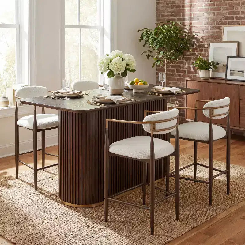 Christopher Knight Home Iwinie moderne 5-delige eetset met houten tafel op voetstuk en metalen gestoffeerde barkrukken