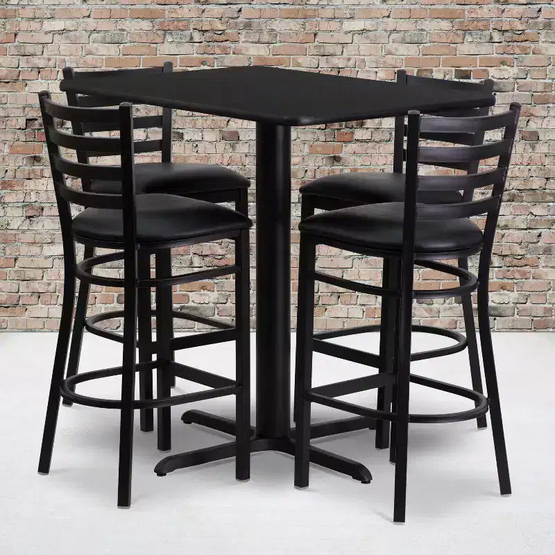 Set da tavolo rettangolare in laminato Emma and Oliver da 24W x 42L con 4 sgabelli con schienale a scala