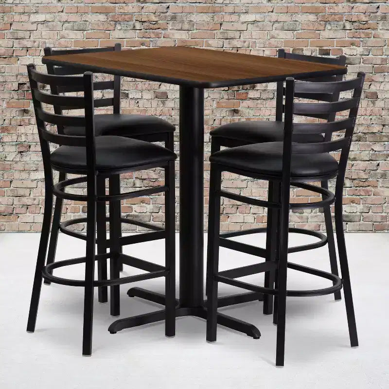 Set da tavolo rettangolare in laminato Emma and Oliver da 24W x 42L con 4 sgabelli con schienale a scala